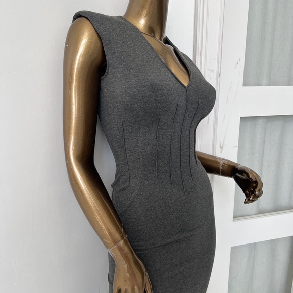 Brand New Marciano Charcoal Sleeveless Midi Dress - Picture 3 of 7